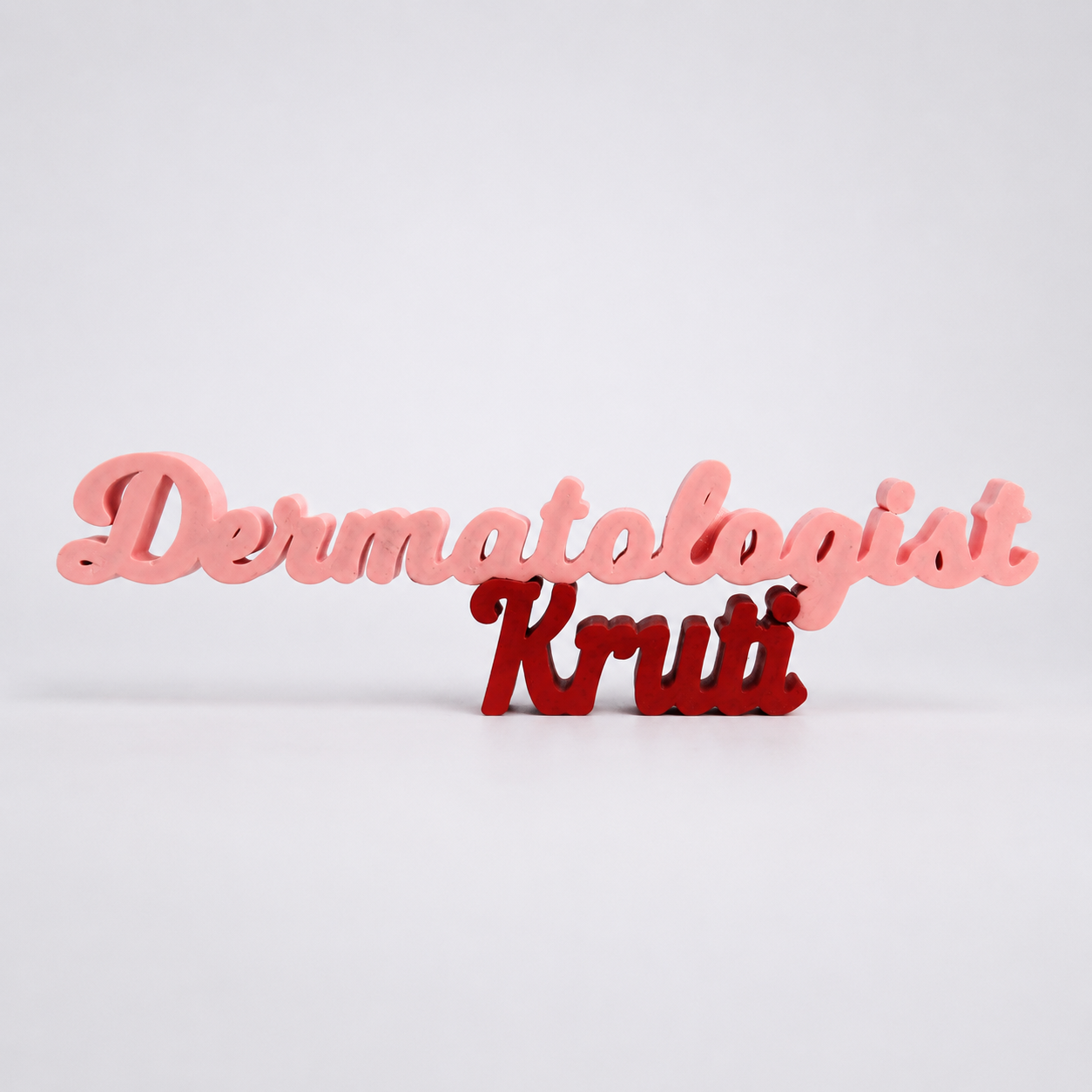 PERSONALISED DERMATOLOGIST NAME PLATE WITH PEN HOLDER